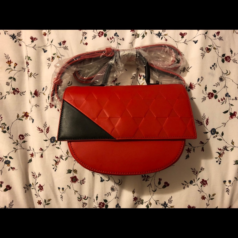 HEIRLOOM high line should red bag